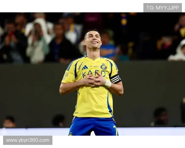 《从梅西到C罗：探索现代足球明星背后的成功秘诀与竞技心态》